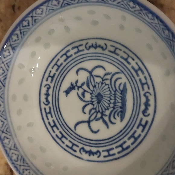 Vintage Chinese small sauce 2 bowls across 4 inches, height 1 inche - Picture 3 of 8